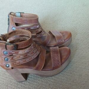 Bed/Stu Chunky Wooden Heel Sandals Size 7